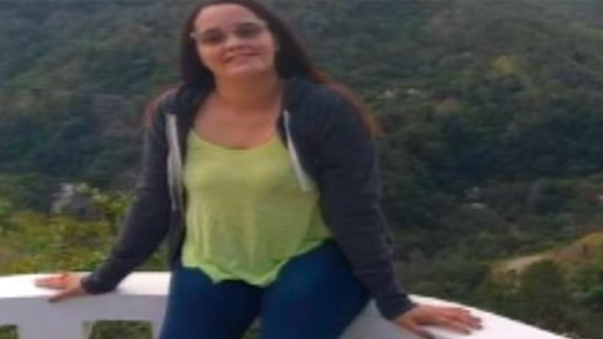 Mujer Embarazada Con Complicaciones Enferma De Covid Y Muere