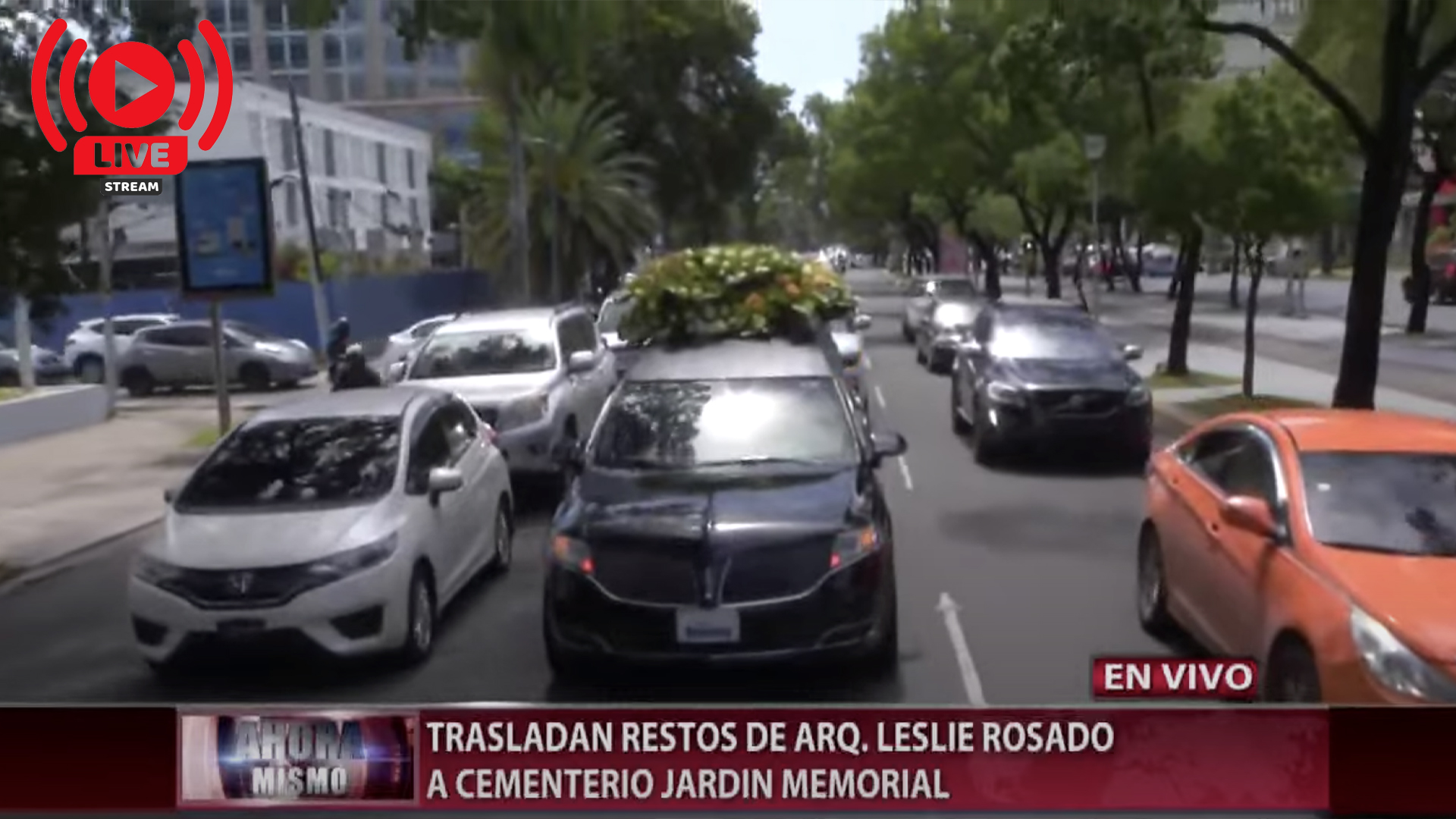 EN VIVO: Trasladan Restos De Leslie Rosado A Cementerio Jardín Memorial