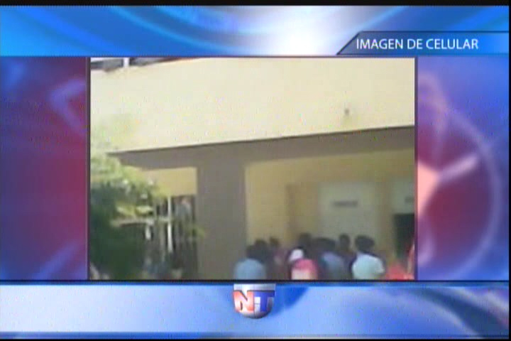 Estudiantes Del Liceo Palenque, En San Cristóbal Denuncian Atropello Policíal