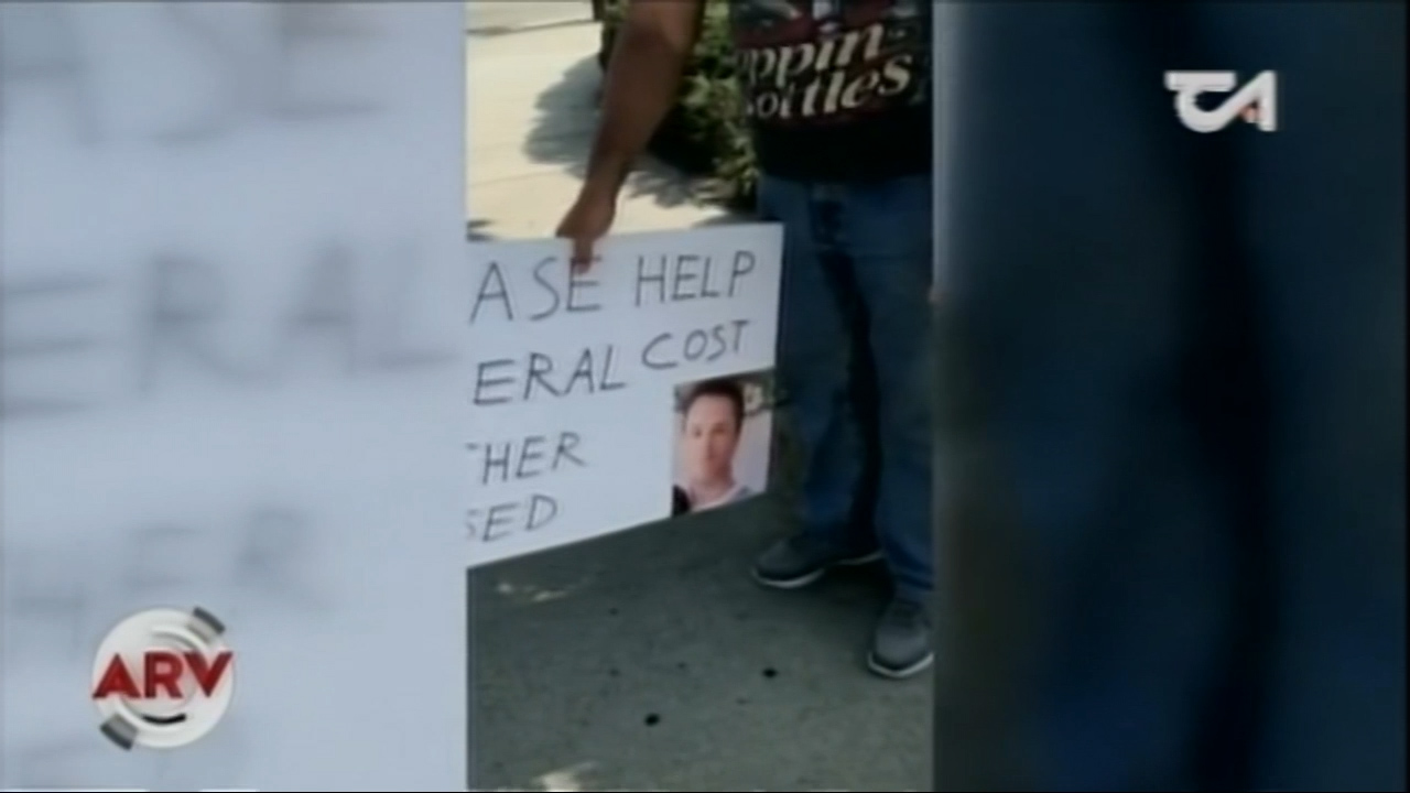 Pide Dinero Con Una Mentira Y Lo Descubren