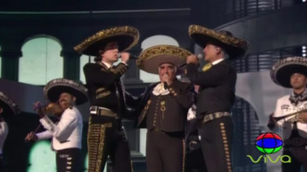 ¡BARBARO! Epica Presentación De Alex, Alejandro Y Vicente Fernández En Los Latin Grammys