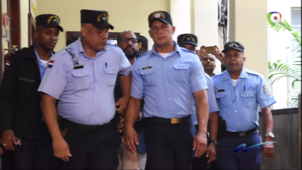 Fotocrónica De Franklin Guerrero: Día De Las Mercedes, Danilo Va Y Viene De NY, La Coerción De Pablo Ross Y El Cerco Fronterizo