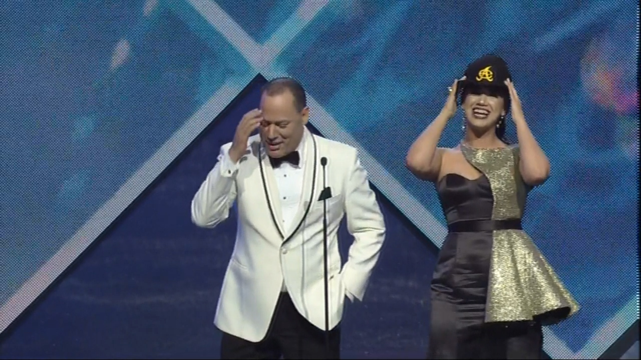 Franklin Mirabal En El Escenario De Premios Soberano “Los Aguiluchos Me Tienen Ubicadíto”