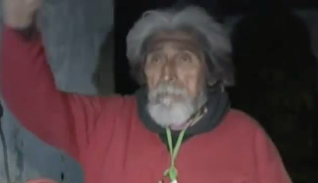 El Anciano Conocido Como “El Guardián De La Casa Embrujada” #Video