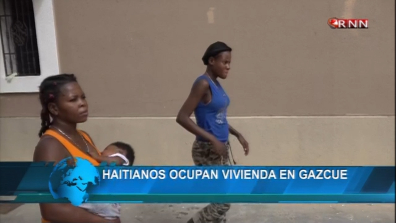 Agentes De Migración Apresaron A 54 Nacionales Haitianos Indocumentados Que Ocupaban Una Vivienda En Gazcue