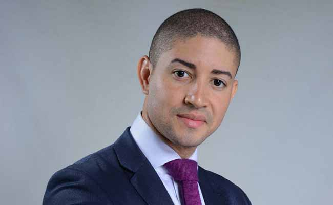 Rafael Paz Sin Bla Bla Bla, Eto No E Cotorra, Yo Vengo A Trabajar“.