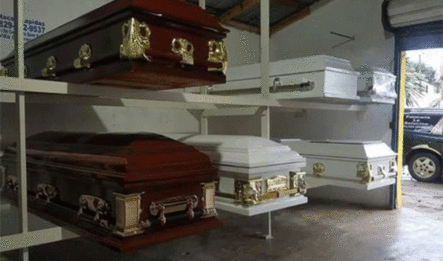 Funeraria Ofrece Ataúdes A Mitad De Precio Por El Black Friday