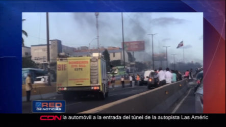 Se Incendia Automóvil A La Entrada Del Túnel De La Autopista Las Américas