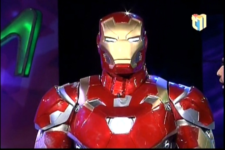 Impresionante Réplica Del Traje De Iron Man Por Joven Escultor Dominicano