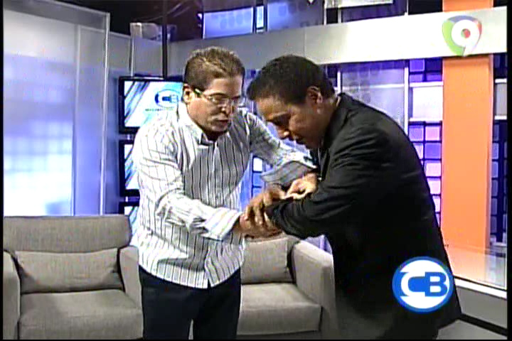 Iván Ruiz Irrumpe Entre Risas