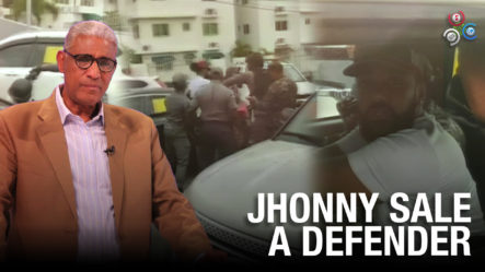¡Johnny Vásquez Graba Momento En Que Salió A Defender A Hombre De Un Comandante De La Policía!