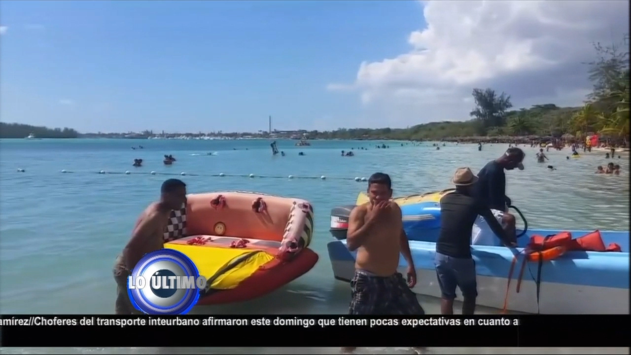 Ministerio De Turismo Prohíbe El Uso De Motor Y Embarcación Que Puedan Causar Peligro A Bañistas