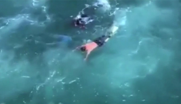 Joven Mata Hermano Y Dice Haberlo Lanzado  En Aguas Del Océano Atlántico