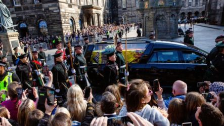 Con Una Procesión Que Duró Seis Horas Escocia Despide A La Reina Isabel II