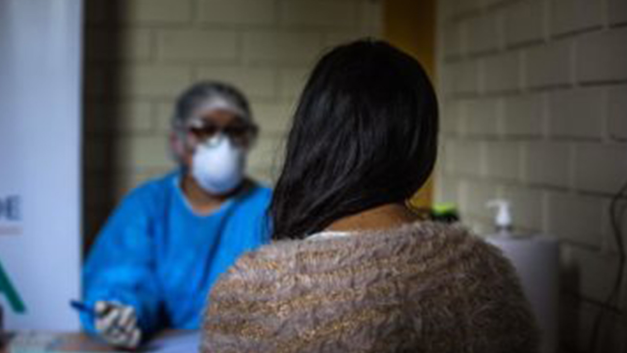 El Toque De Queda Que También Debe De Aplicarse En Los Aeropuertos