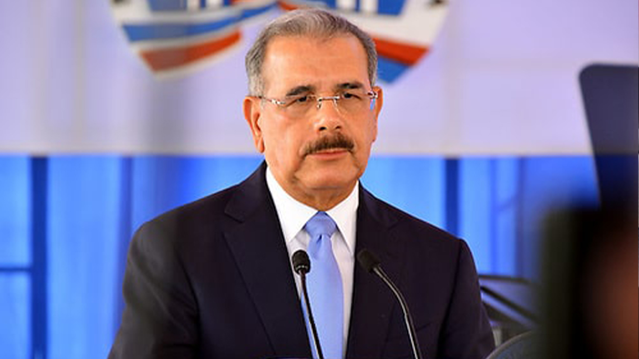 Comunicador Dice: ¿Podrá El Presidente Renacer?