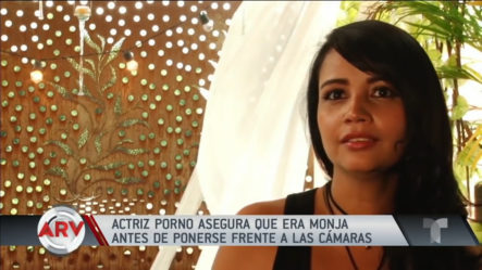 Una Mujer En Colombia Asegura Dejó Los Hábitos Religiosos Para Ser Actriz Porno