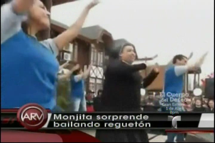 Monjita Sorprende Bailando Reggaeton