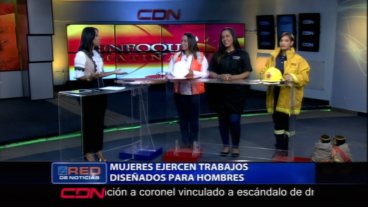 Mujeres Que Ejercen Trabajos Diseñados Para Hombres