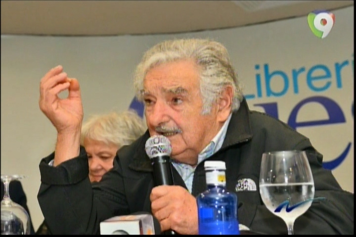 La Fotocrónica De Franklyn Guerrero: Pepe Mujica Y Danilo Medina