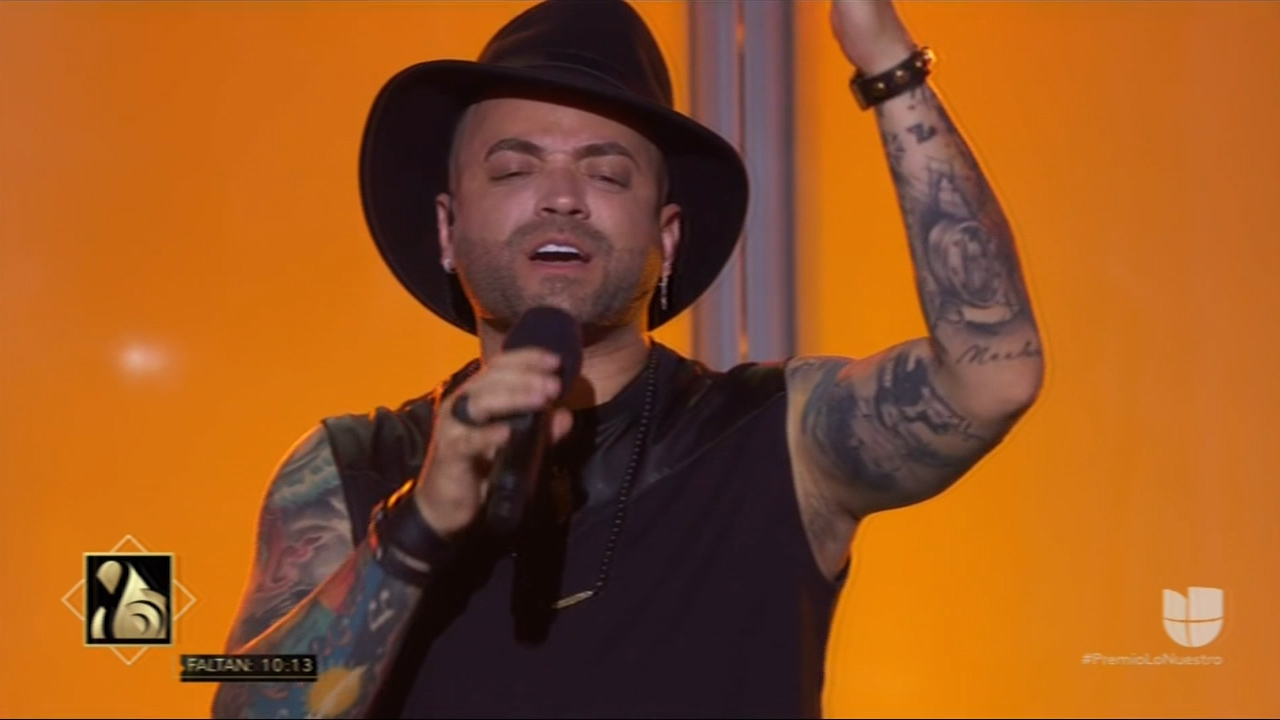 Presentación De Nacho En Premio Lo Nuestro 2019