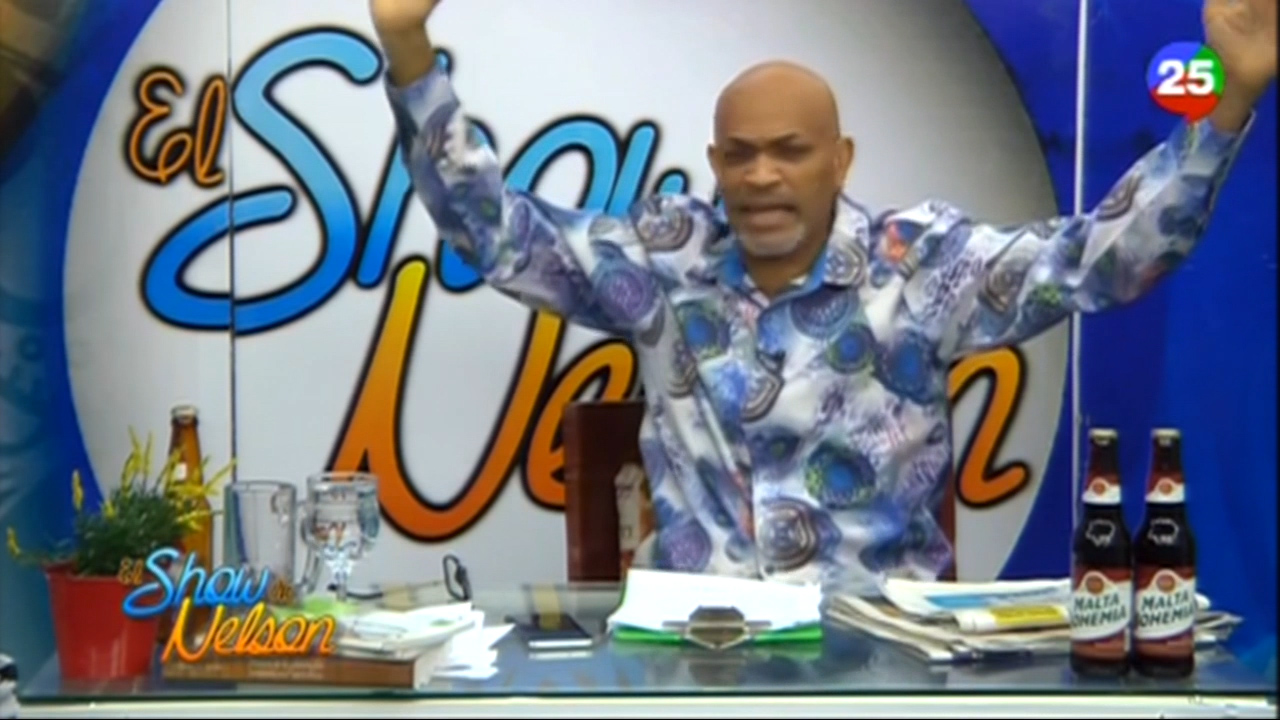 ¡LA MAYORIA SON BUENOS Y OTROS DELINCUENTES! Nelsón Javier Se Riega Por Caso Del Policía Municipal De Santo Domingo