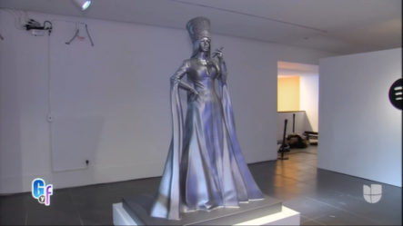 Museo De NY Presenta Una Escultura De Cardi B