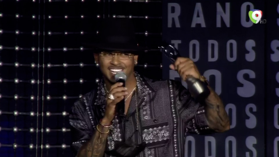 Ozuna Recibe Un Soberano Solidario Por Sus Grandes Aportes En Premio Soberano 2021