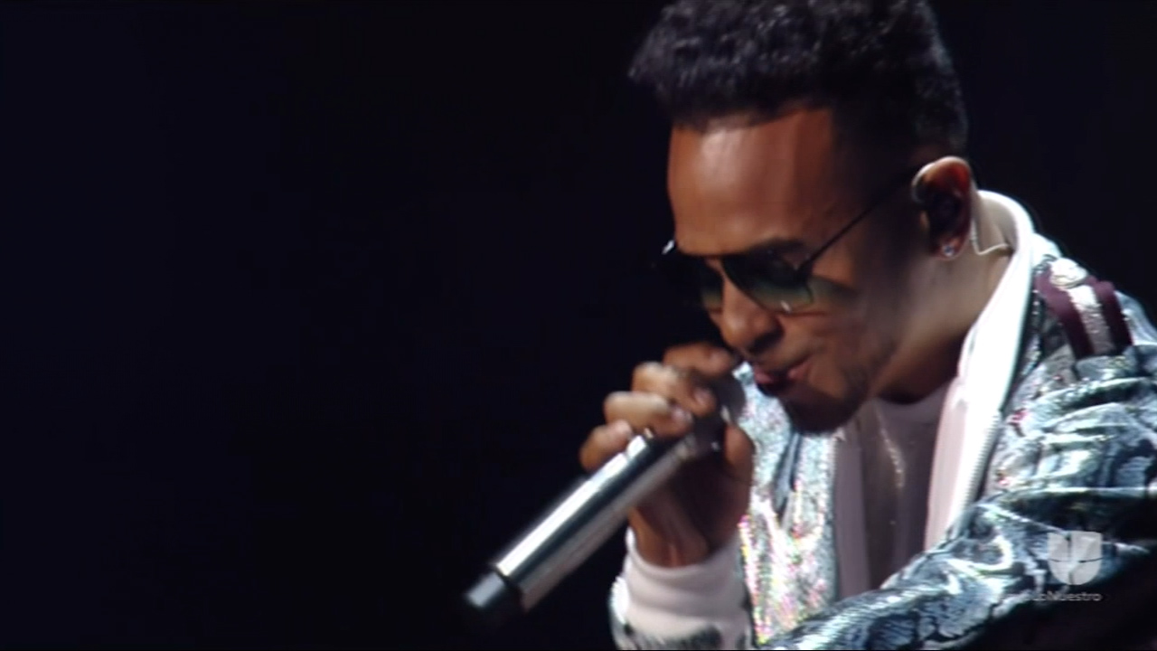 Presentación De Ozuna En Premio Lo Nuestro 2019