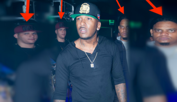 ¡Fuego! Sacan A Sujeto Oro 24 Escoltado Supuestamente De Una Discoteca