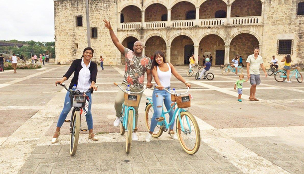 Paseo En Bicicleta En Zona Colonial La Alternativa Para Caos De Transito