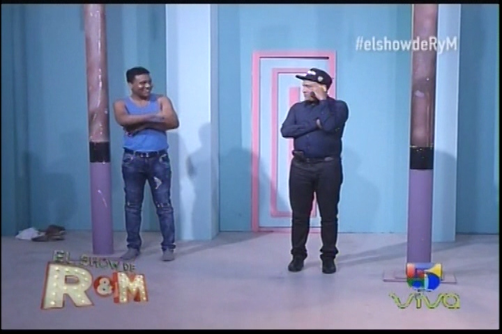 El Patrullaje Policial De El Show De Raymond Y Miguel