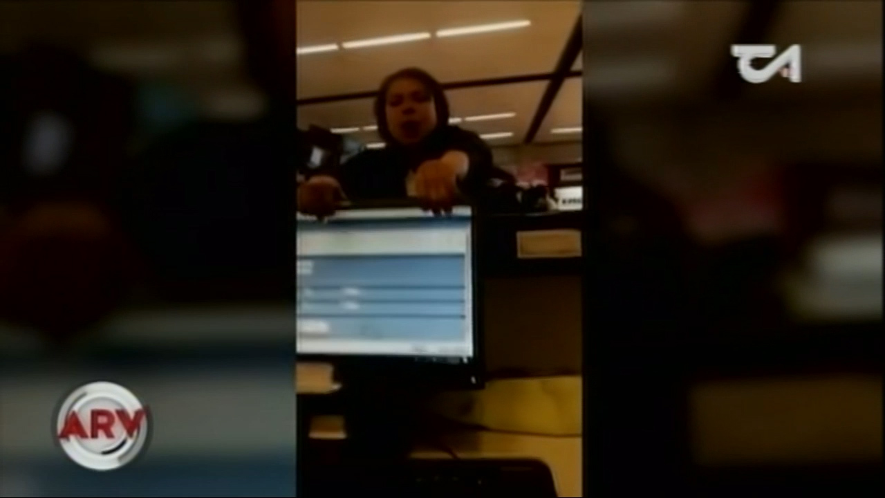 Pareja Perdió Vuelo Y Arman Rebú En Un Aeropuerto