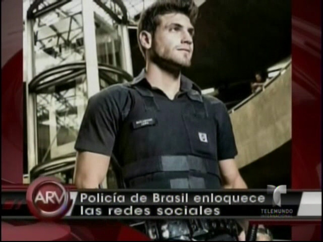 El Policía De Brasil Que Le Pone La Competencia Al Policía Dominicano En NY #Video