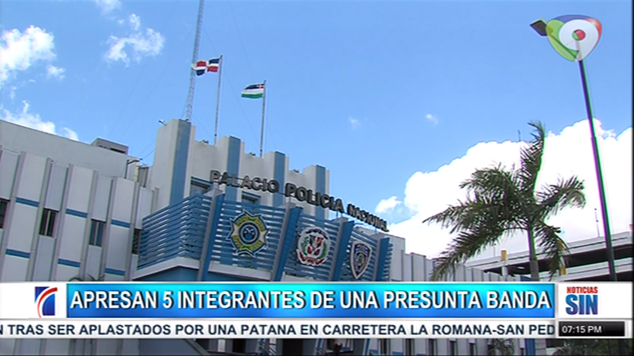 Policía Golpea A Un Hombre Por Un Simple Roce De Vehículos