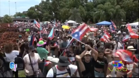 Puerto Rico Continúa En Las Calles Celebrando La Renuncia Del Gobernador Ricardo Rosselló