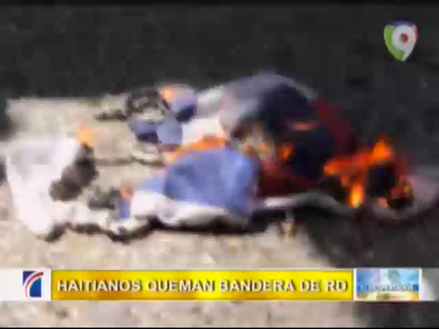 Bandera Dominicana Quemada Y Pisoteada Desata Tensiones
