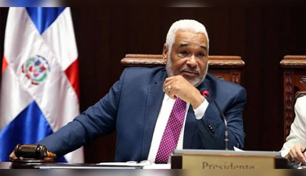 Evalúan A Radhamés Camacho Por “Desorden Metabólico” 