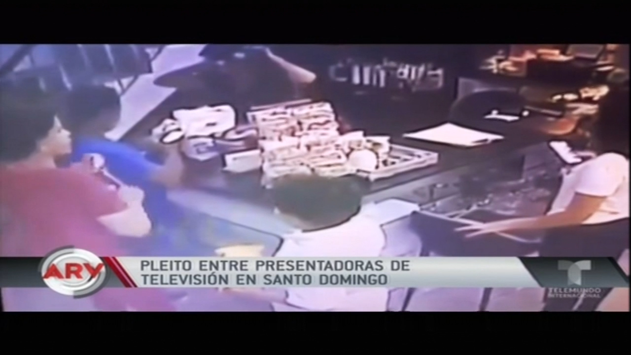 Rebú Entre Ana Carolina Y Nancy Medrano Llega Al Rojo Vivo