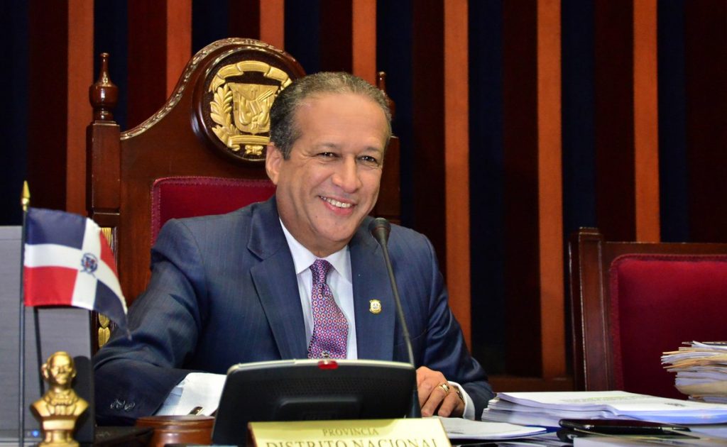 Reinaldo Pared Se Recupera De Su Operación