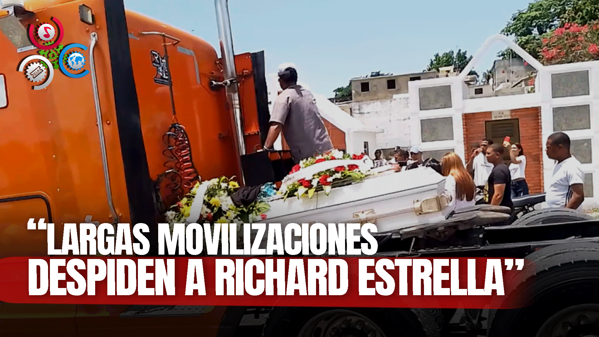Decenas De Personas Sepultan Con Dolor Los Restos De Richard Estrella, Imputado De Asaltar Banco Popular
