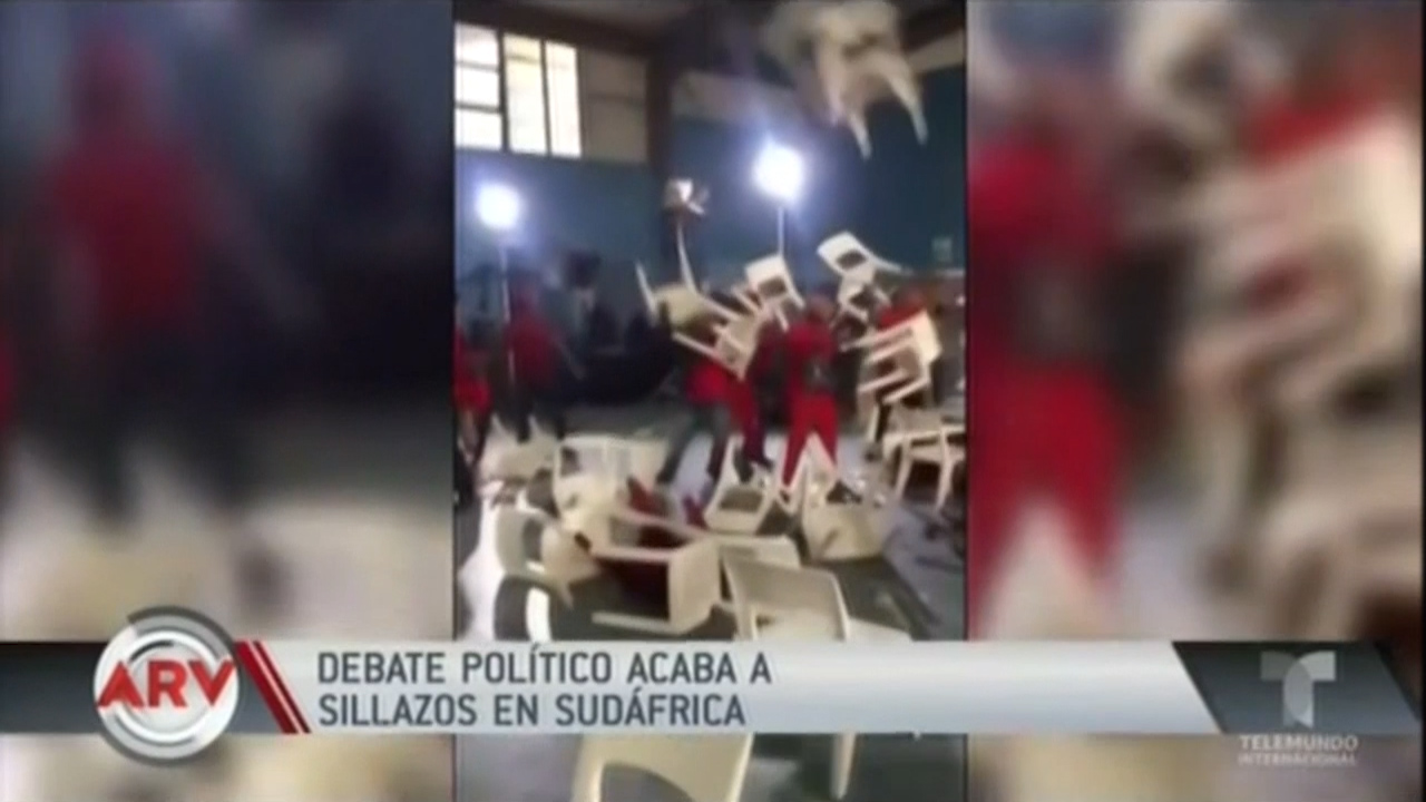 Debate Político Acaba A Sillazos En Sudáfrica