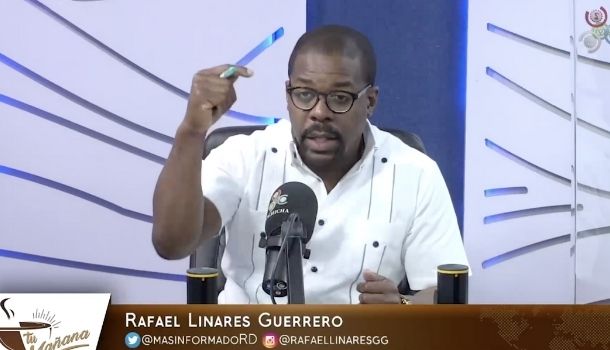 Comunicador Habla Sobre La Manera De Comunicar De La Vocera De La Presidencia