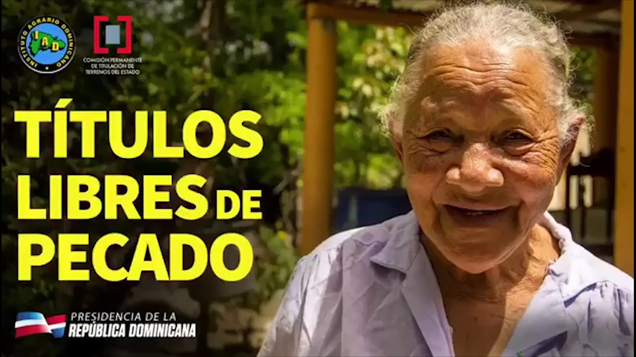 Presidente Medina Hace Entrega  De 889 Títulos En El KM 8 De Los Jovillos Y La Ceiba Nueva En Azua