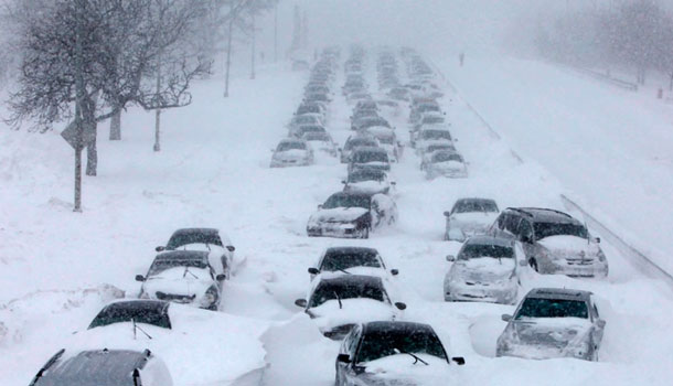 Causa Estragos Tormenta Invernal Que Recorre El Noreste De EE.UU.