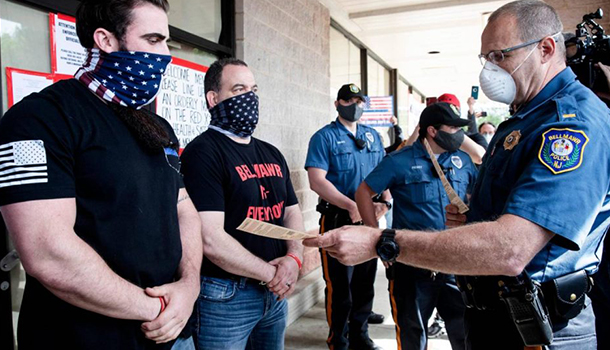 Cientos De Trabajadores Marchan Hacia El Palacio Nacional En Contra De Modificaciones A La Ley De Seguridad Social
