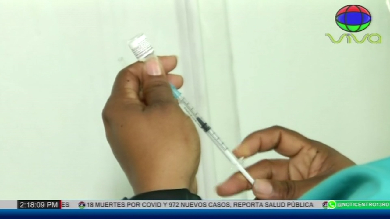 RD Inicia La Aplicación De Una Tercera Dosis Contra El COVID-19