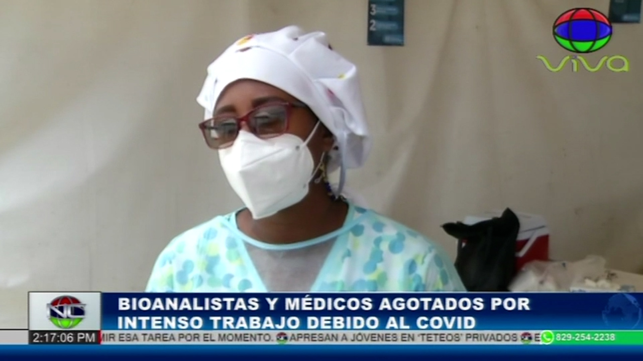Bioanalistas Y Médicos Agotados Por El Intenso Trabajo Debido Al Covid