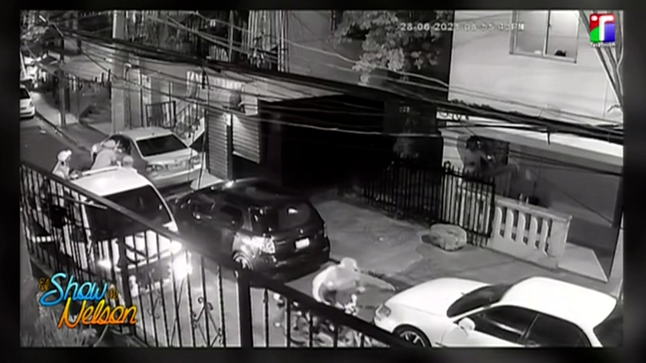 Delincuentes Robando Motores En Un Camión En SDE