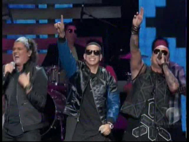 Presentación De Daddy Yankee, Wisin Y Carlos Vives En Premios Billboards2015 #Video